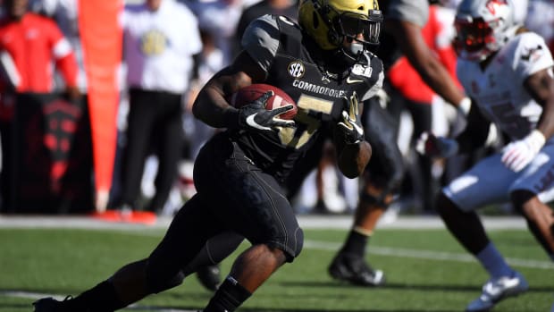 Ke'Shawn Vaughn, Vanderbilt Commodores, Tampa Bay Buccaneers